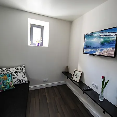 Violet Studio By Ruterra Apartment